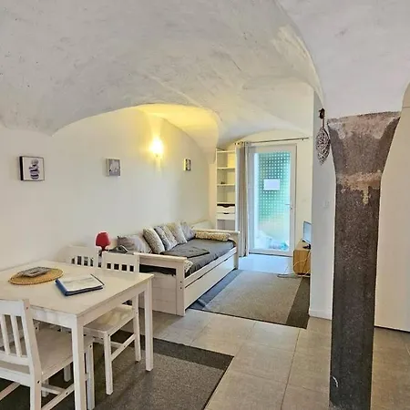 L'ours #terrasse#vulcania * Saint-Ours (Puy-de-Dome)